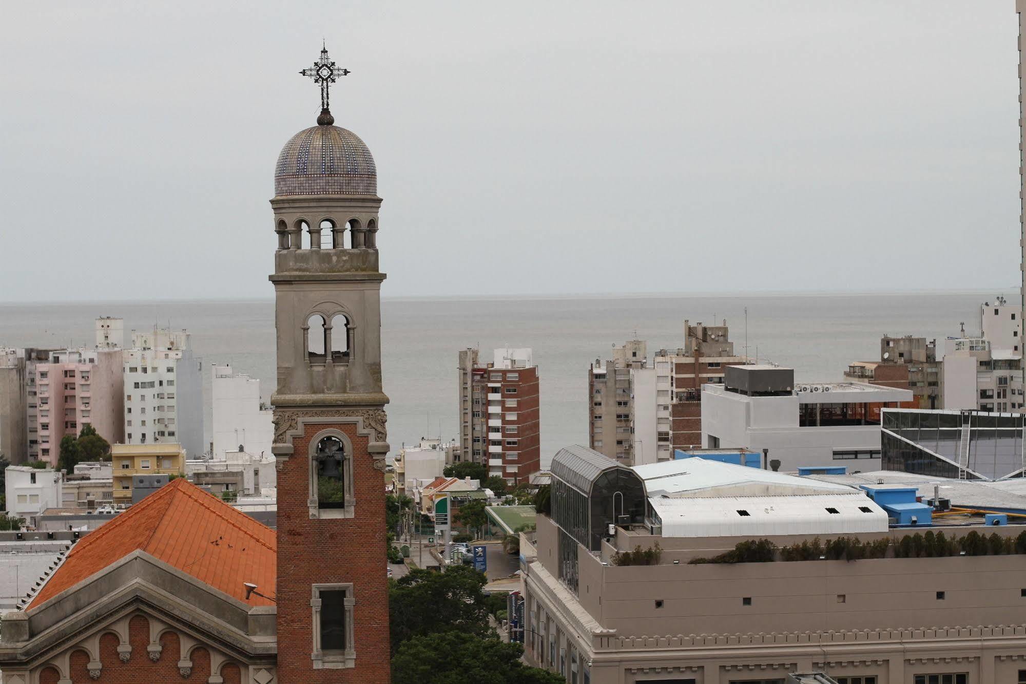 Regency Golf - Hotel Urbano Montevideo Exterior foto
